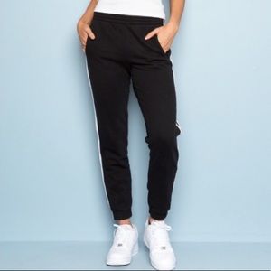 Brandy Melville Zari Sweatpants